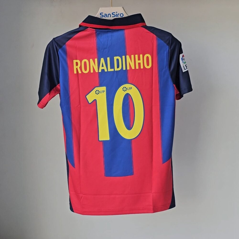 Barcelona 2003-04 Home Ronaldinho - Image 4