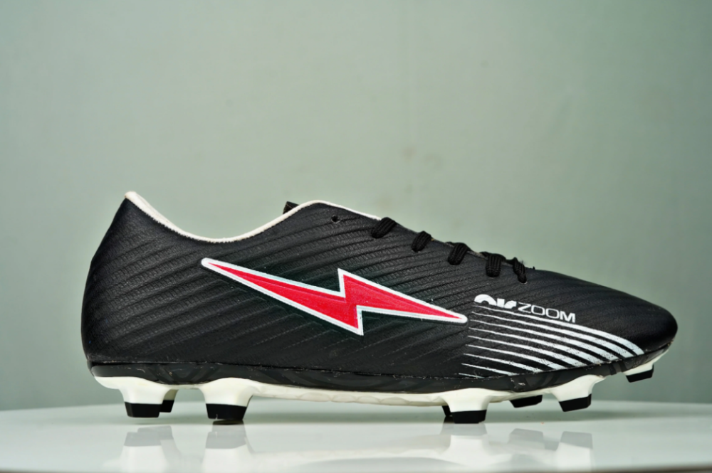 Spika AirZoom Football Boots - Image 4
