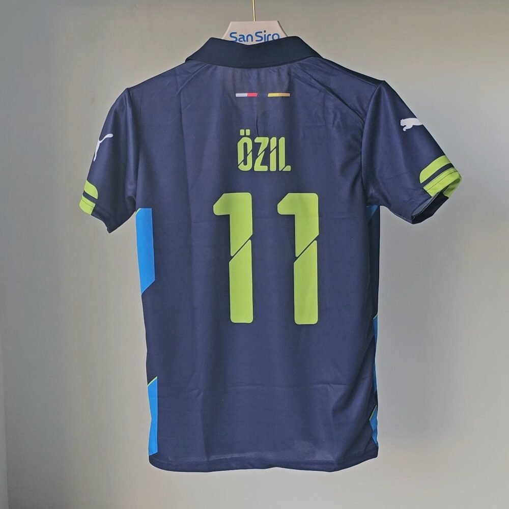 Arsenal Mesut Ozil - Image 2