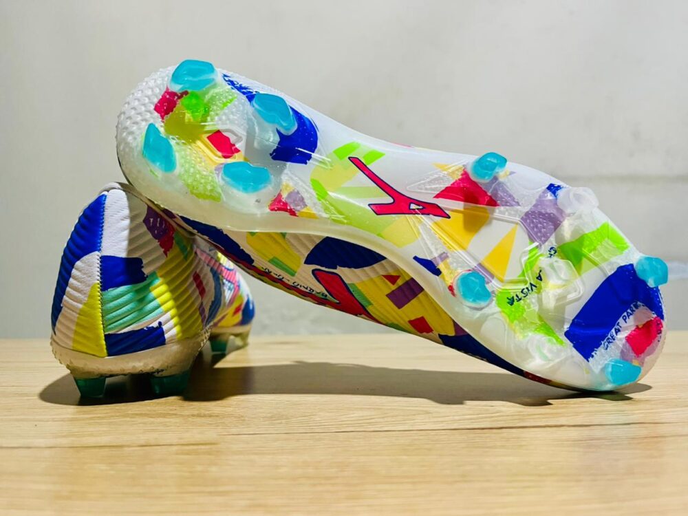 Anza Gravity Football Boots - Image 3