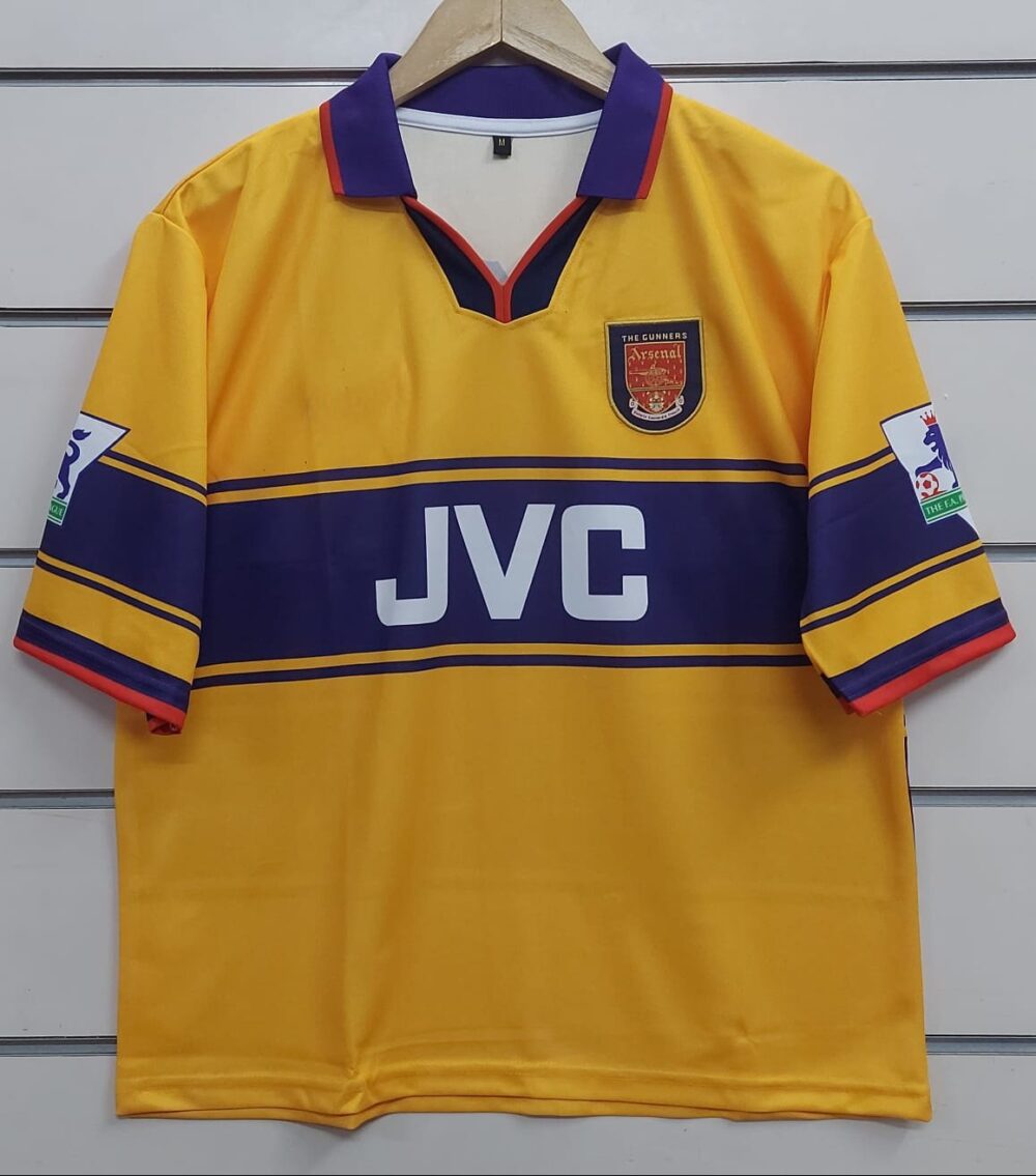 Arsenal 1997-98 Away Bergkamp