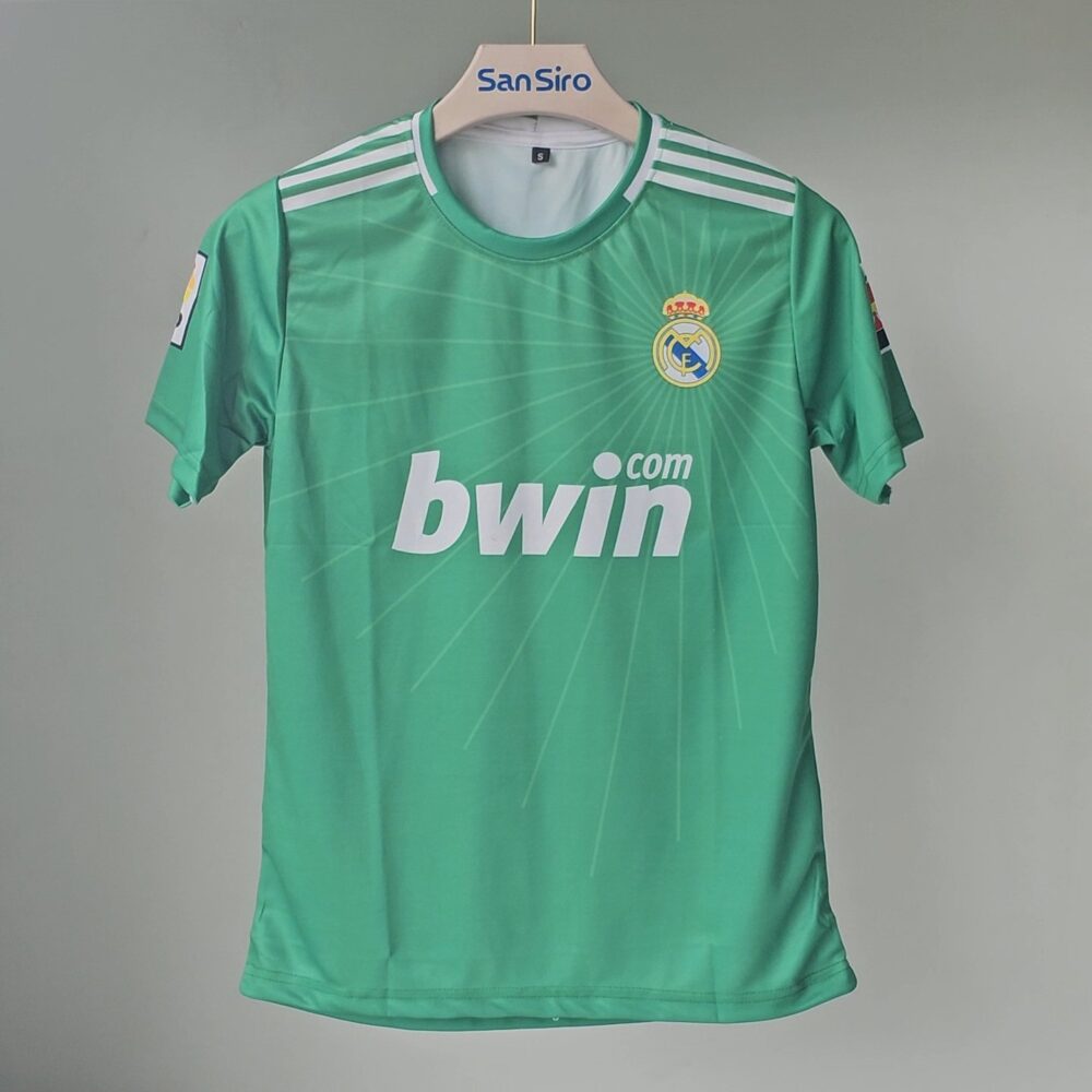 Real Madrid Iker Casillas 2010-11 Home