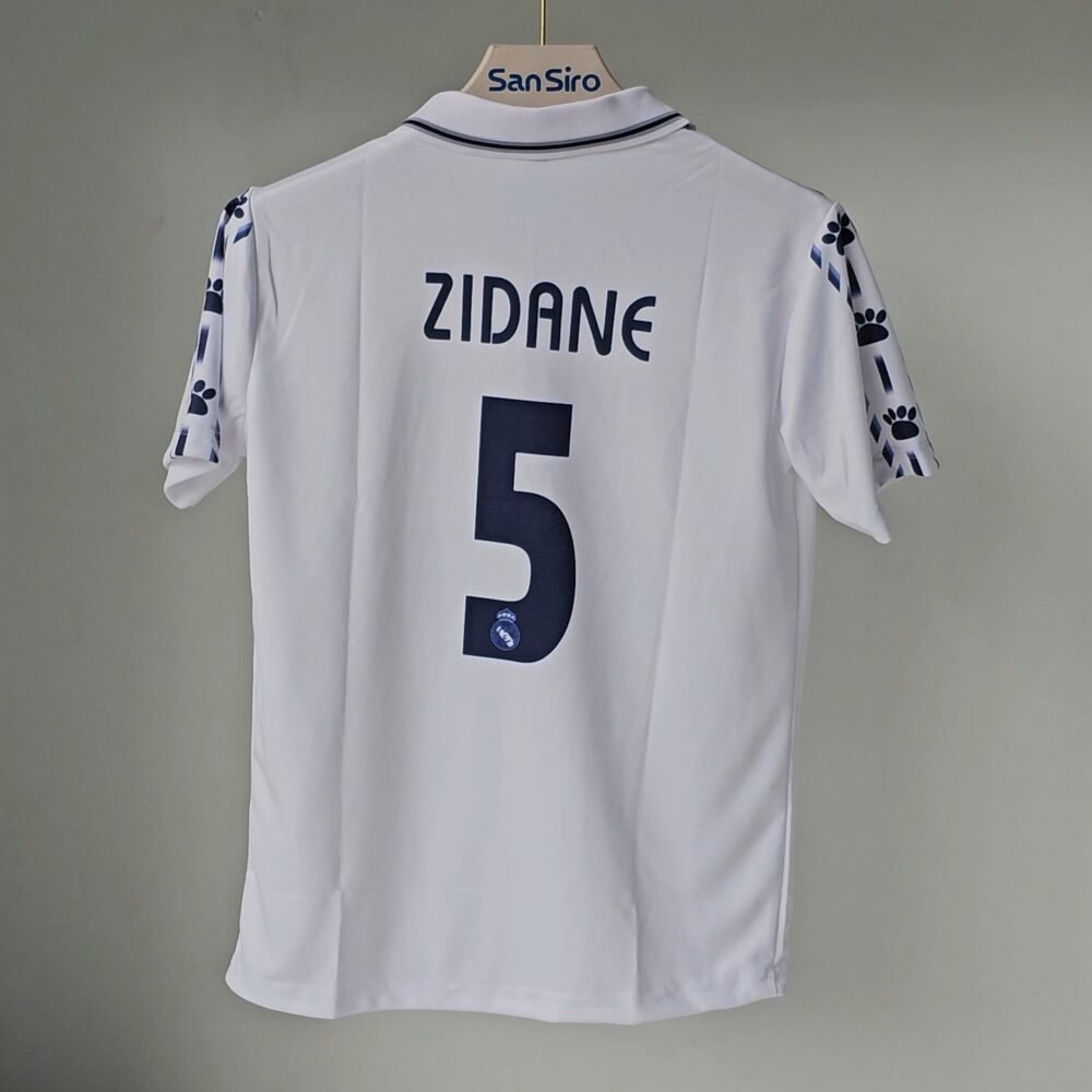 Real Madrid Zinedine Zidane - Image 2