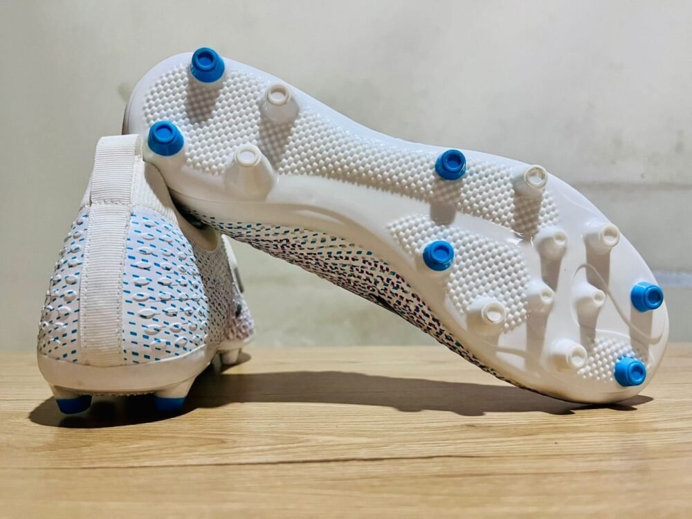 Anza Sync Football Boots - Image 3