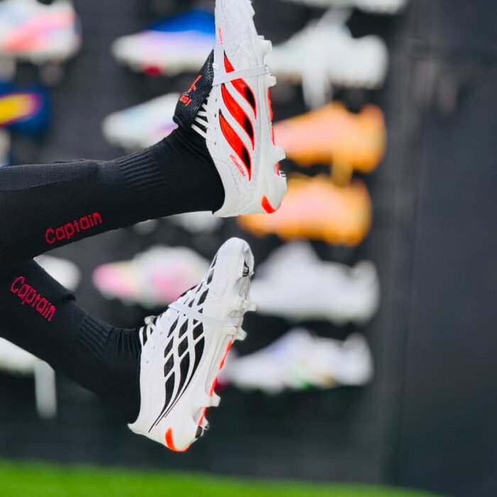 I One Viper Football Boots